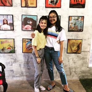 Meet your Posher, Chloe